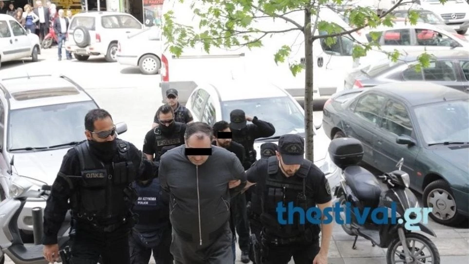 Θεσσαλονίκη: Στον εισαγγελέα ο «νούμερο 1» κακοποιός του κόσμου – Φανερά αδυνατισμένος, δεν θύμιζε σε τίποτα «Το Λίπος»